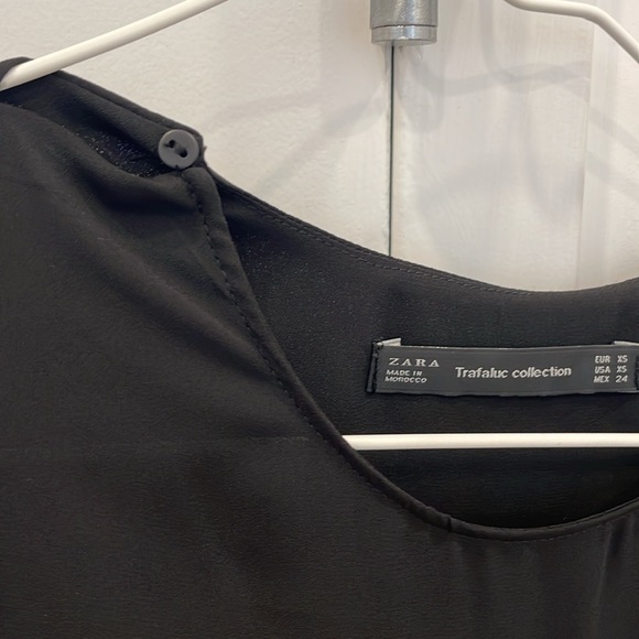 Zara asymmetric black tank top size XS - Picture 4 of 5